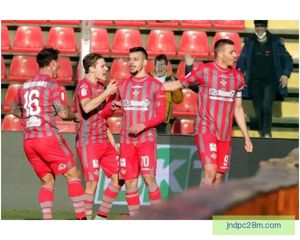 罗马队主场迎战克雷莫纳全力争胜目标稳固联赛前四